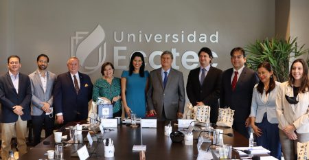 Carrera universitaria de grado y posgrado en ecuador