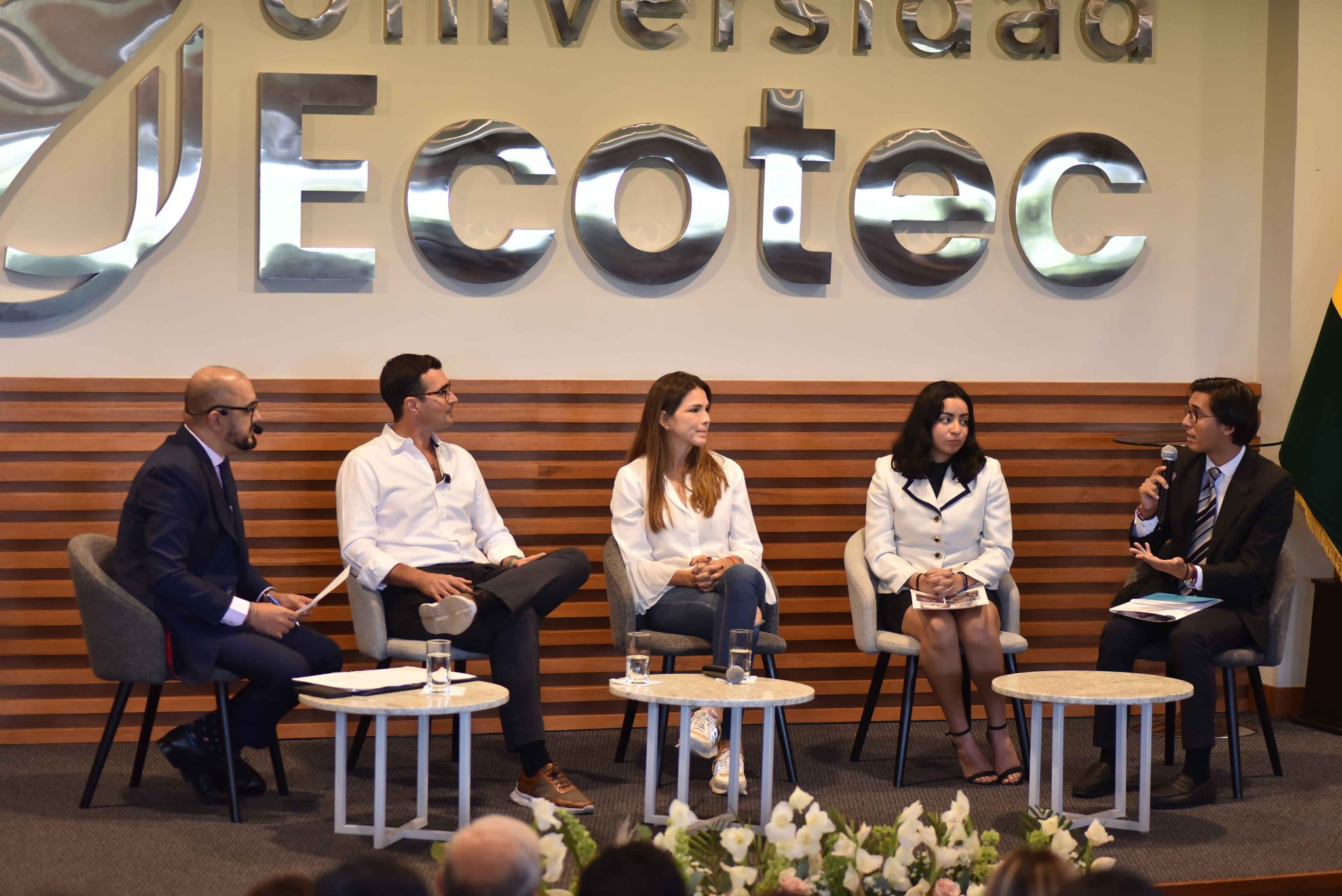 Universidad Tecnológica ECOTEC En Ecuador