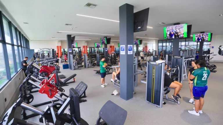 Gym at the Samborondón Campus sports complex