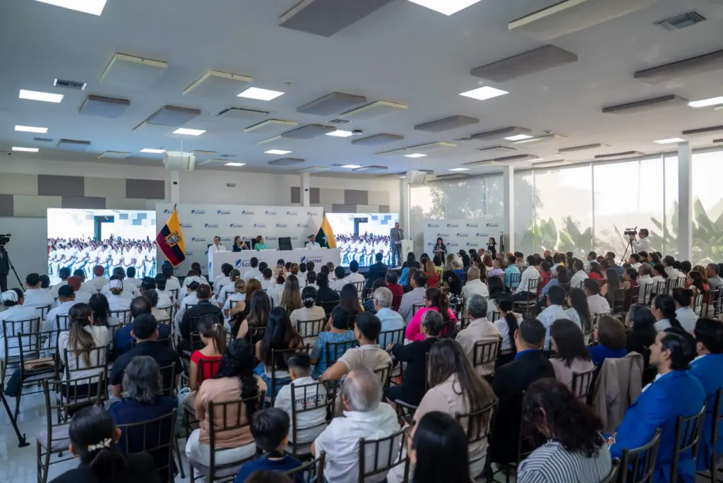 Capping ceremony for ECOTEC University Nursing students