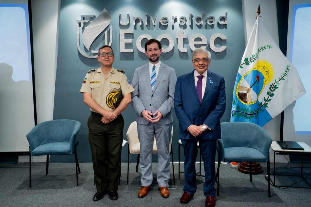 Conversatorio sobre el legado de San Martín en la Universidad ECOTEC