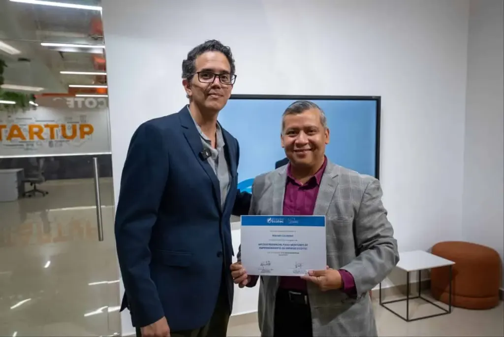 Entrepreneurship Mentors Microcredential participants at the Samborondón Campus