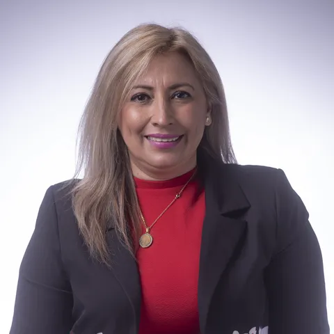 Beatriz Loor, PhD., líder del colectivo académico de Comunicación · Periodismo