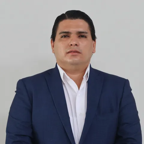 Paolo Domínguez, líder del colectivo académico de Derecho Público