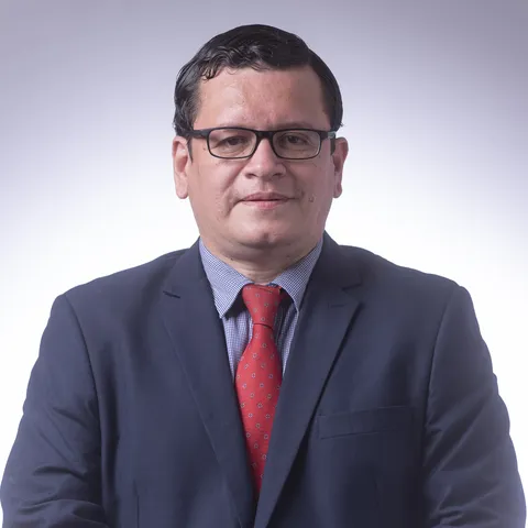 Roger Nieto, Mgtr., líder del colectivo académico de Derecho Empresarial e Internacional
