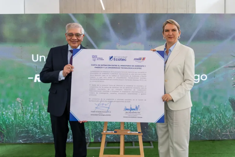 Firma de la carta de intención entre ECOTEC y el Ministerio de Ambiente y Energía por el Estero Salado